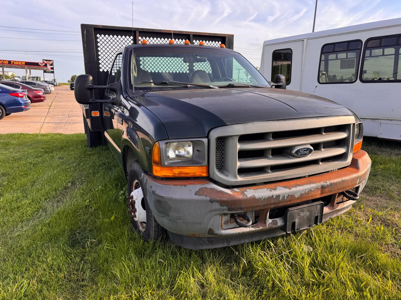 Ford F-350 SD XLT 2WD DRW 2001
