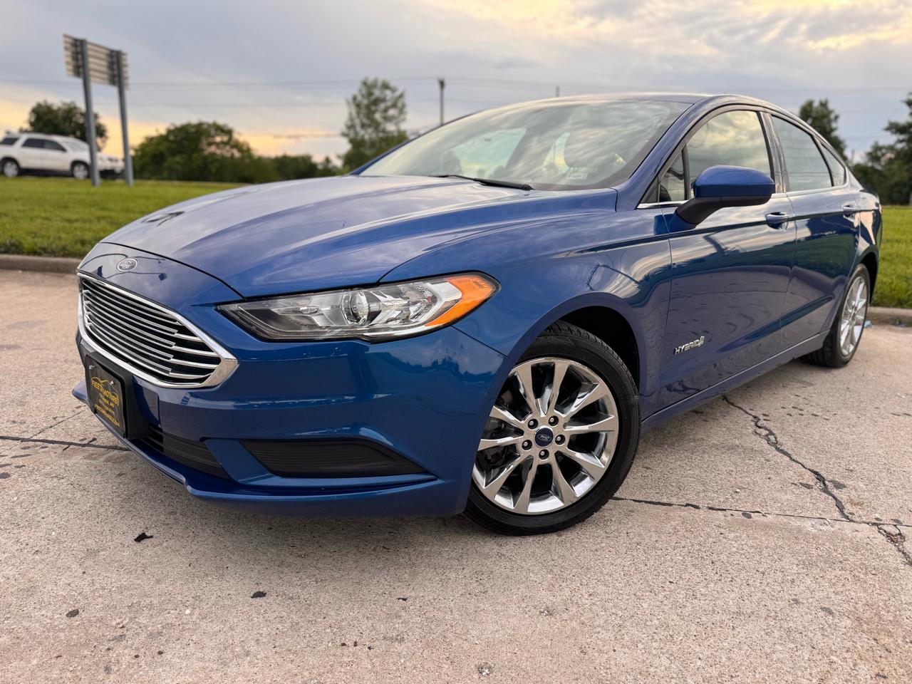 Ford Fusion Hybrid SE 2017
