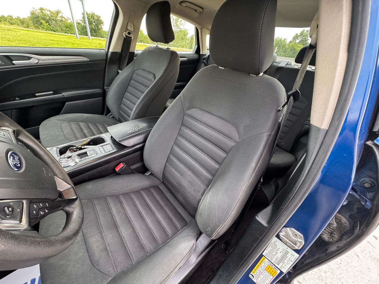 Ford Fusion Hybrid SE 2017