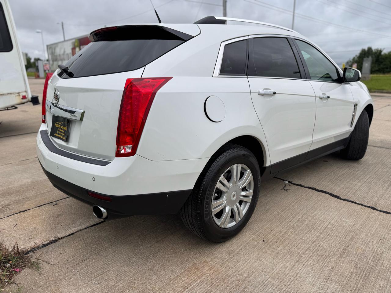 Cadillac SRX Luxury Collection 2011