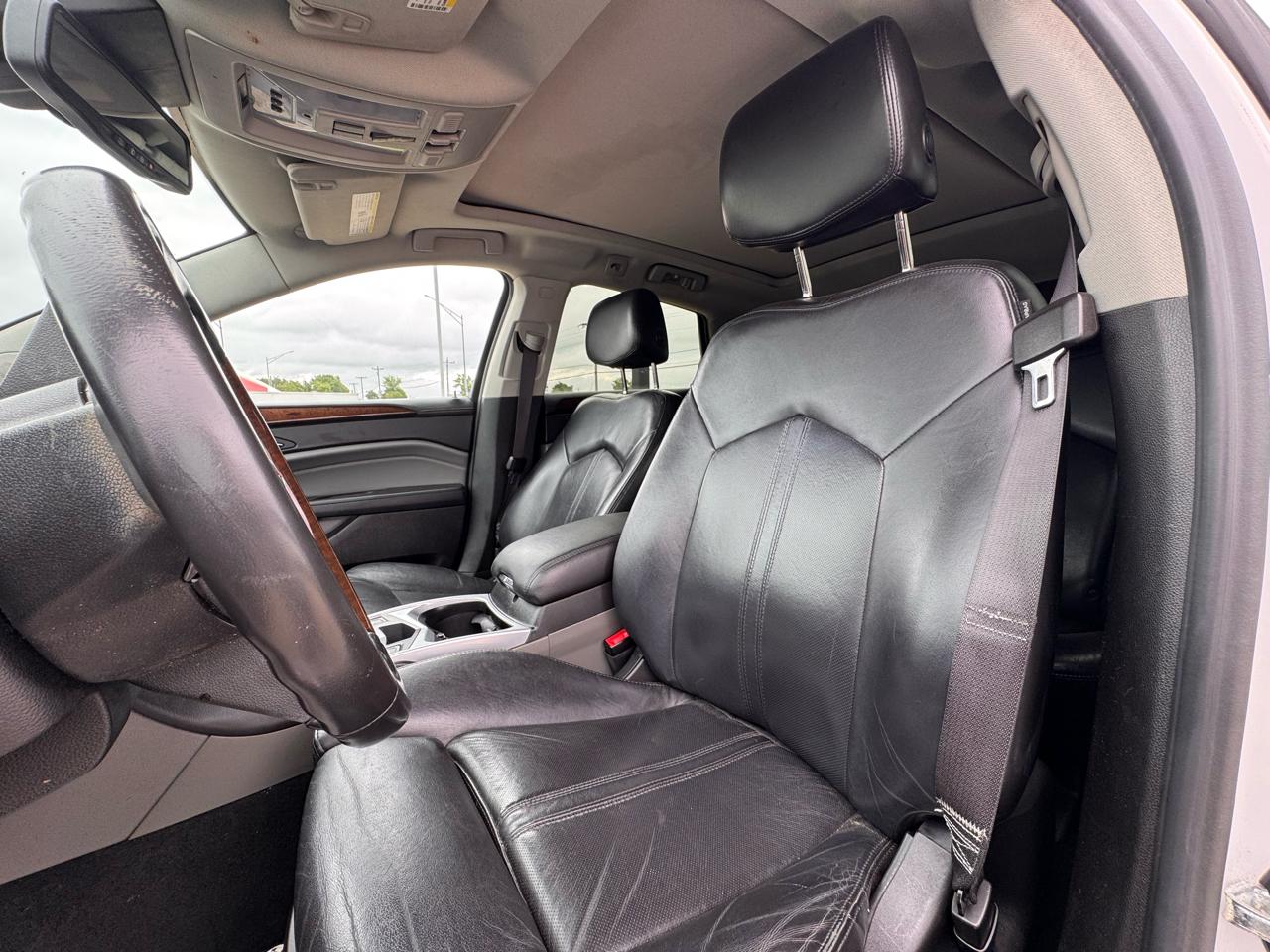 Cadillac SRX Luxury Collection 2011