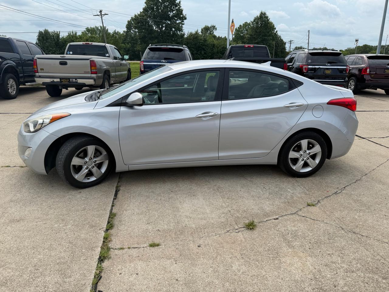 Hyundai Elantra Limited 2012