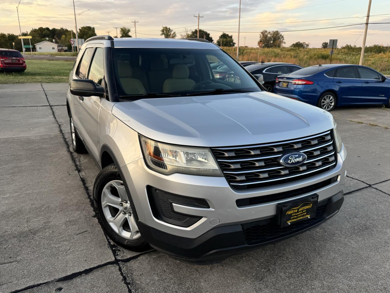 Ford Explorer Base 4WD 2016
