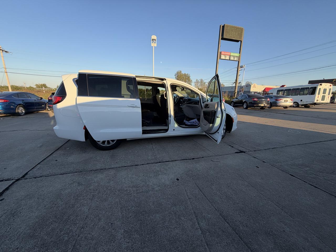 Chrysler Pacifica Touring 2017