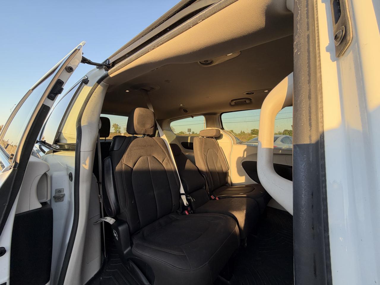 Chrysler Pacifica Touring 2017