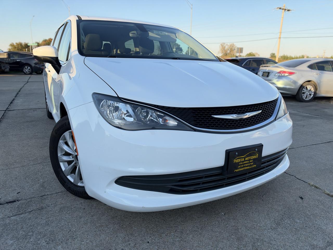 Chrysler Pacifica Touring 2017