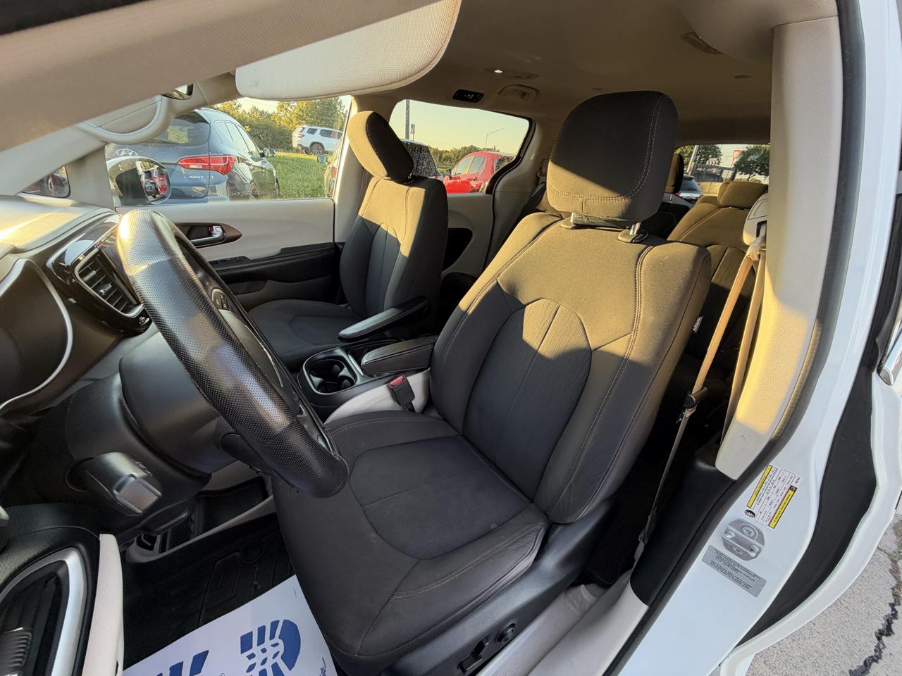 Chrysler Pacifica Touring 2017