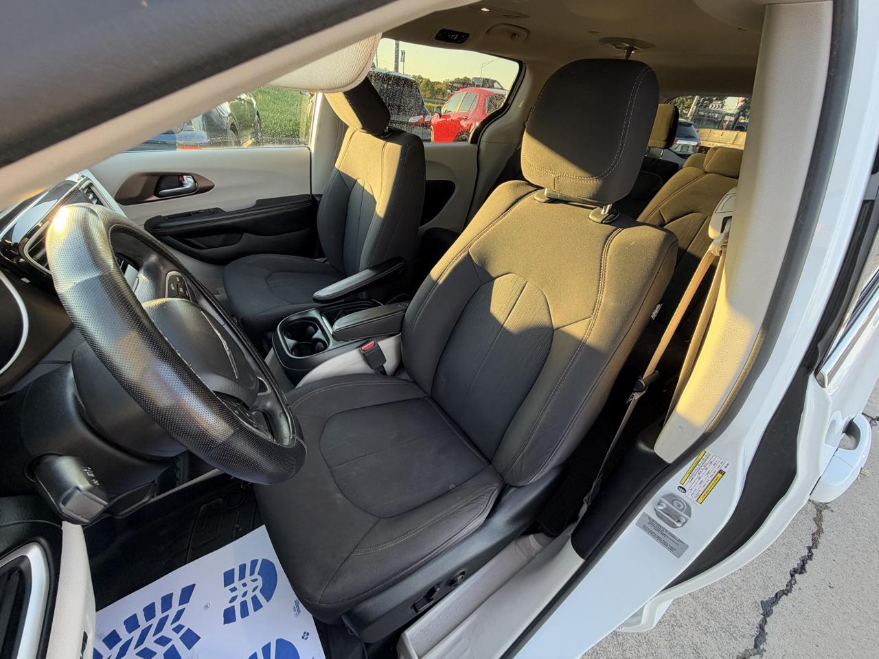 Chrysler Pacifica Touring 2017