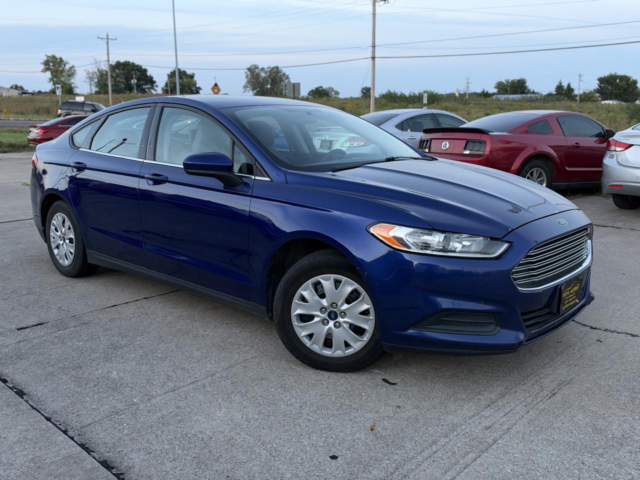 Ford Fusion S 2013