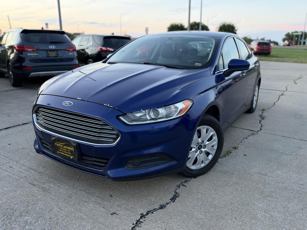 Ford Fusion S 2013