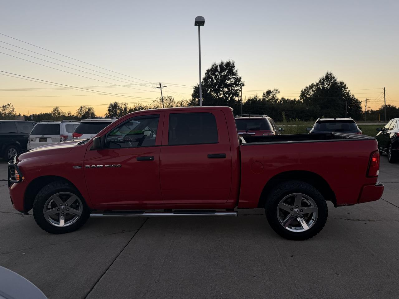 RAM 1500 ST Crew Cab 4WD 2012