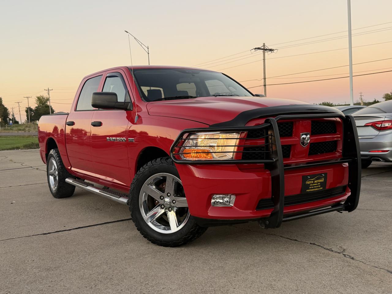 RAM 1500 ST Crew Cab 4WD 2012