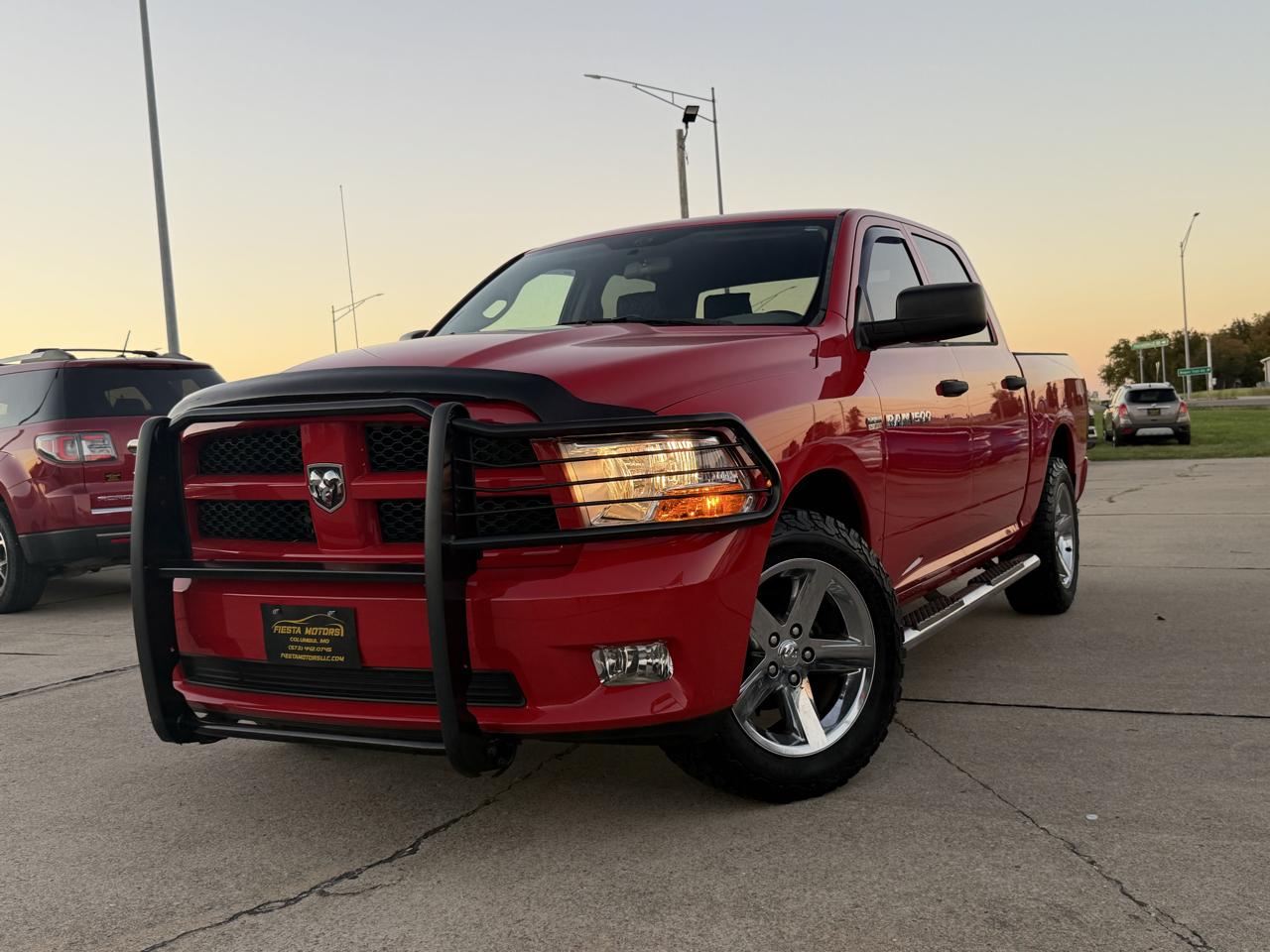 RAM 1500 ST Crew Cab 4WD 2012
