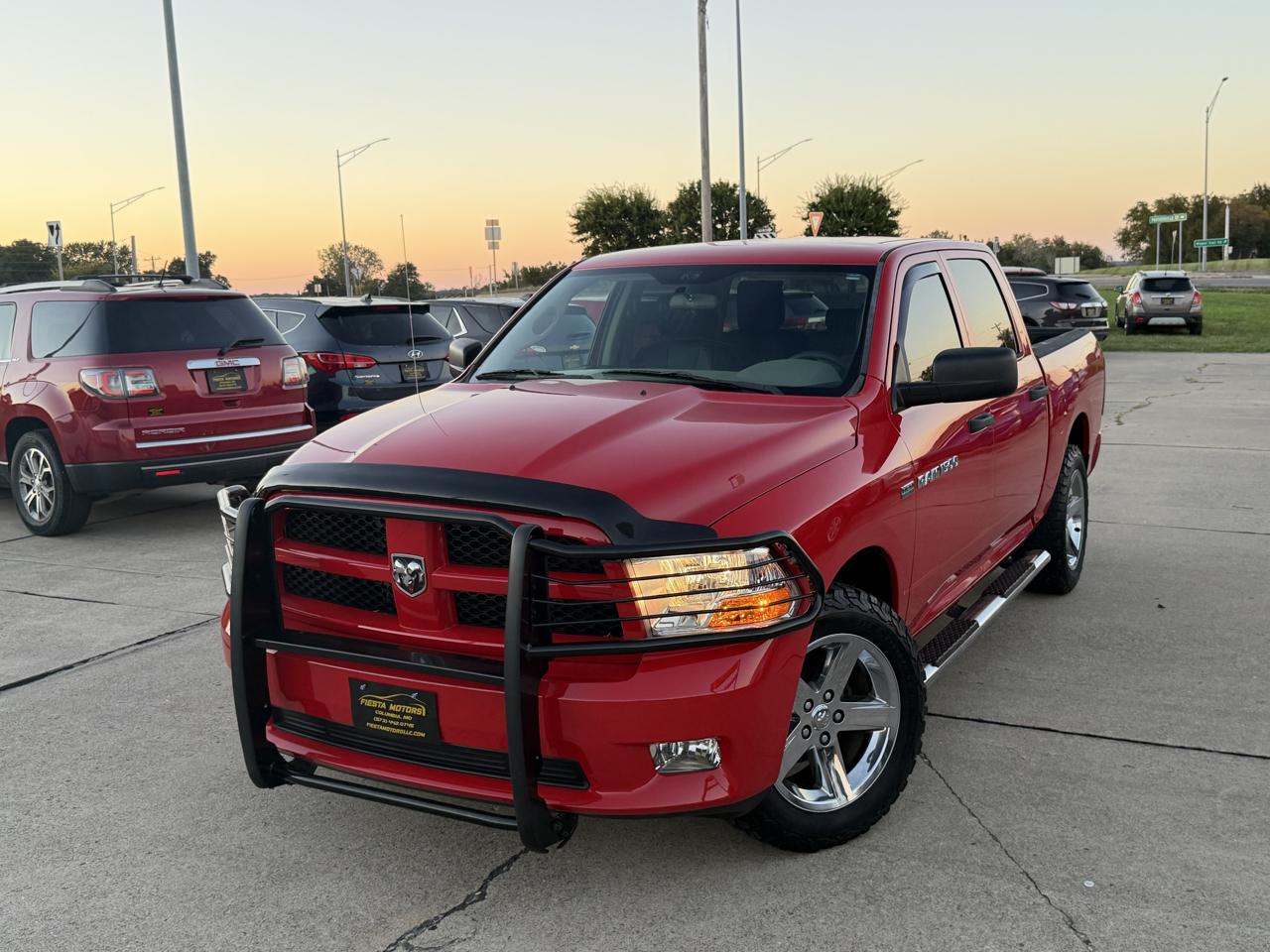 RAM 1500 ST Crew Cab 4WD 2012