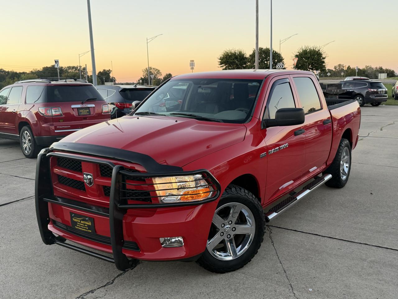 RAM 1500 ST Crew Cab 4WD 2012
