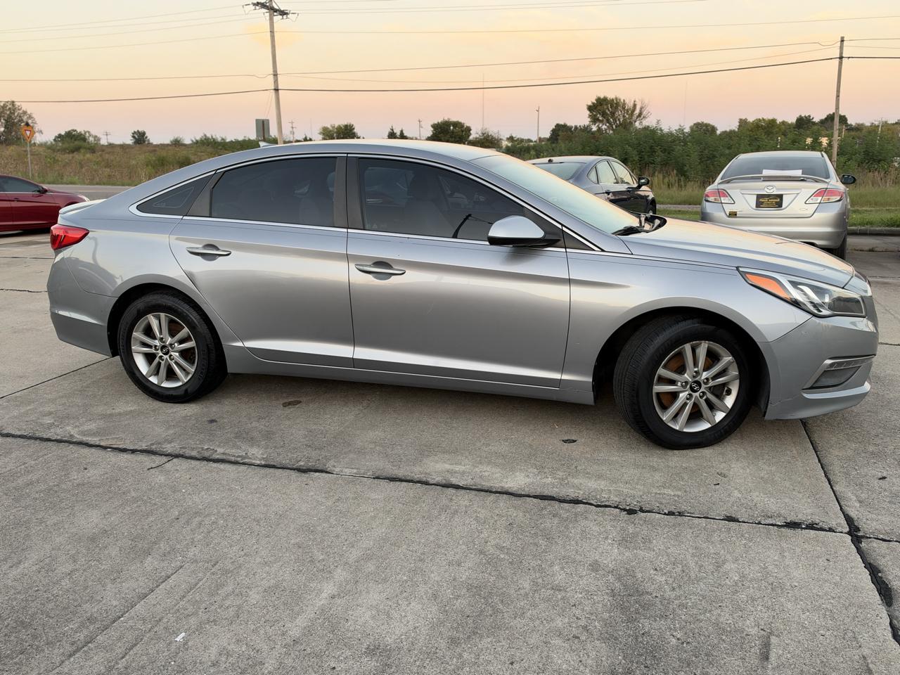 Hyundai Sonata SE 2015