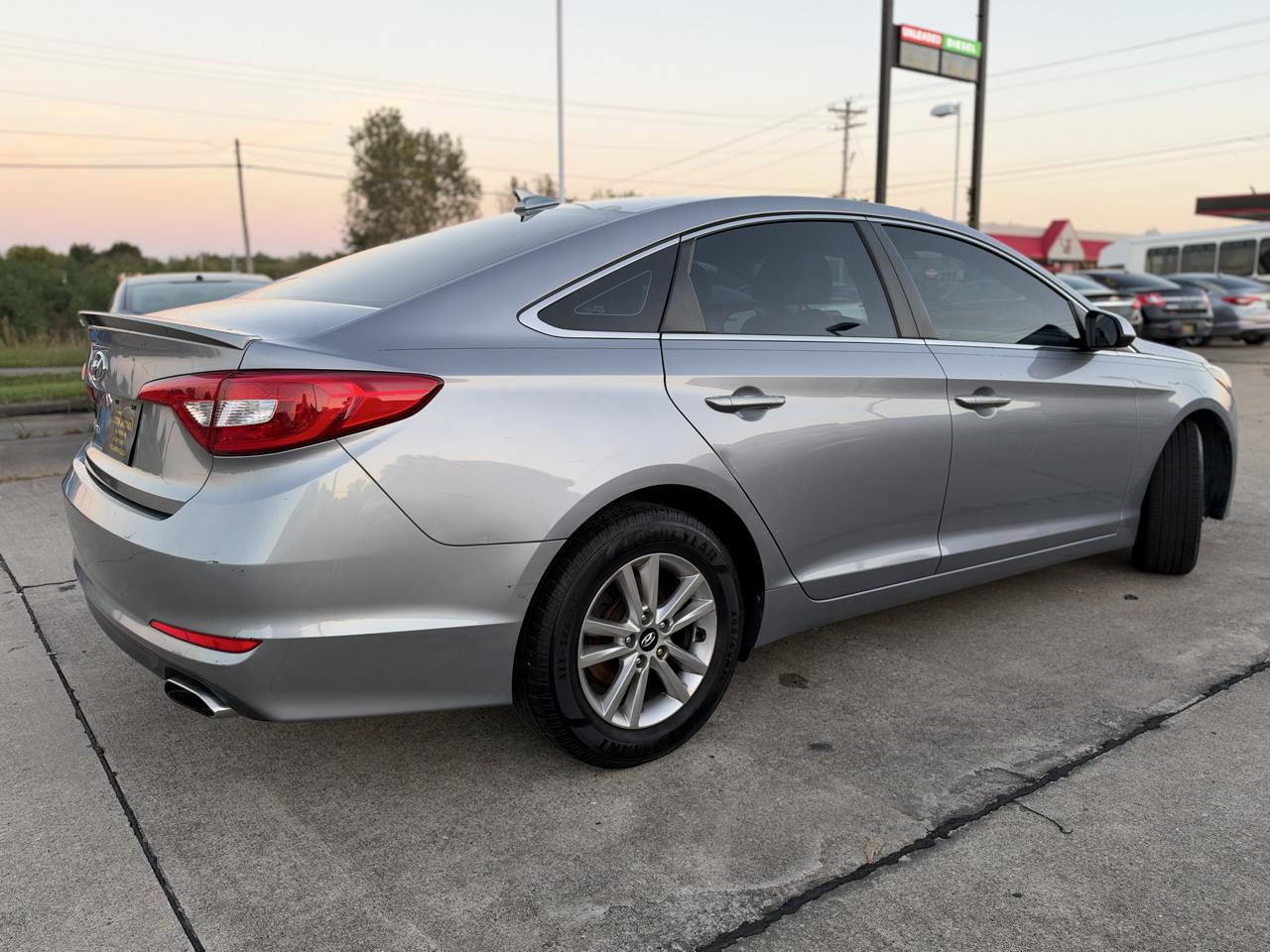Hyundai Sonata SE 2015