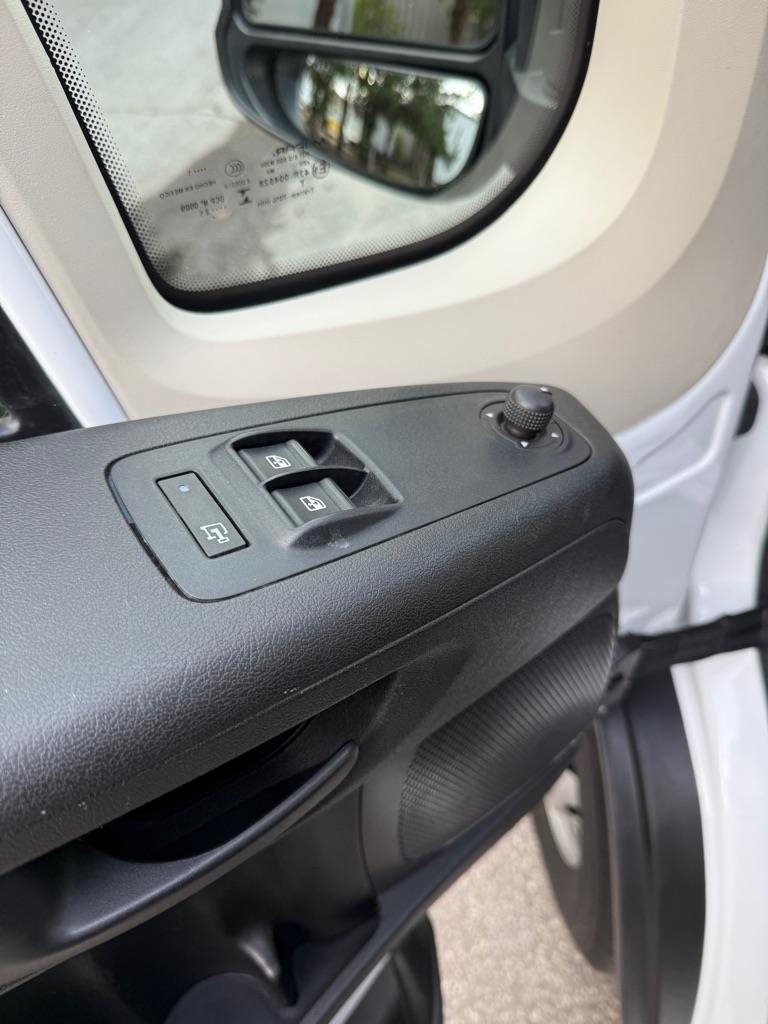 RAM Promaster 1500 Low Roof 136-in. WB 2021