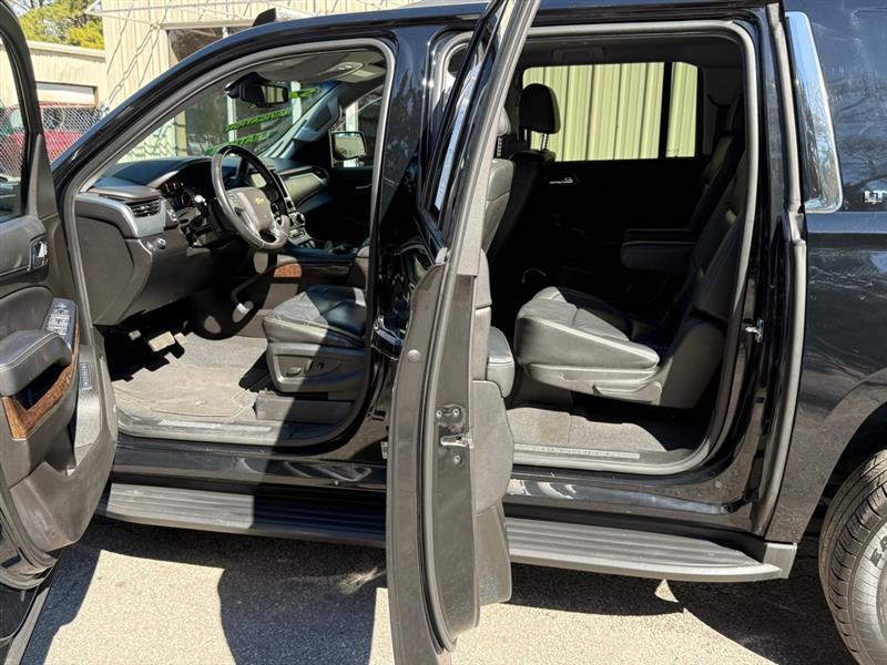 Chevrolet Suburban LT 2WD 2019