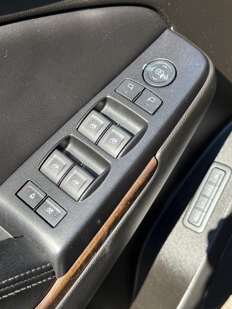 Chevrolet Suburban LT 2WD 2019