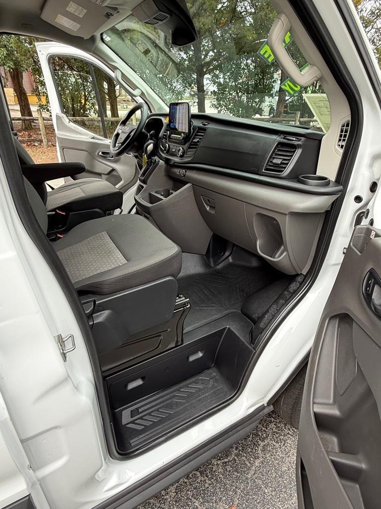 Ford Transit 150 Van Low Roof w/Sliding Pass. 130-in. WB 2020