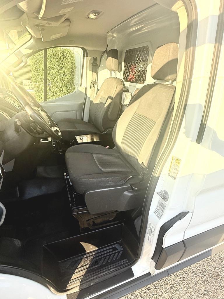 Ford Transit 250 Van Low Roof w/Sliding Pass. 130-in. WB 2017