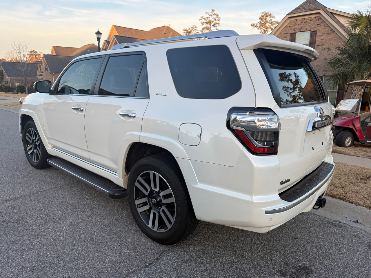 Toyota 4Runner SR5 2WD 2018