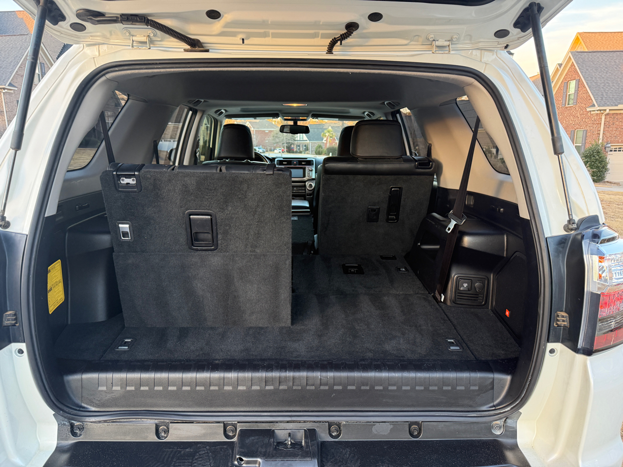 Toyota 4Runner SR5 2WD 2018