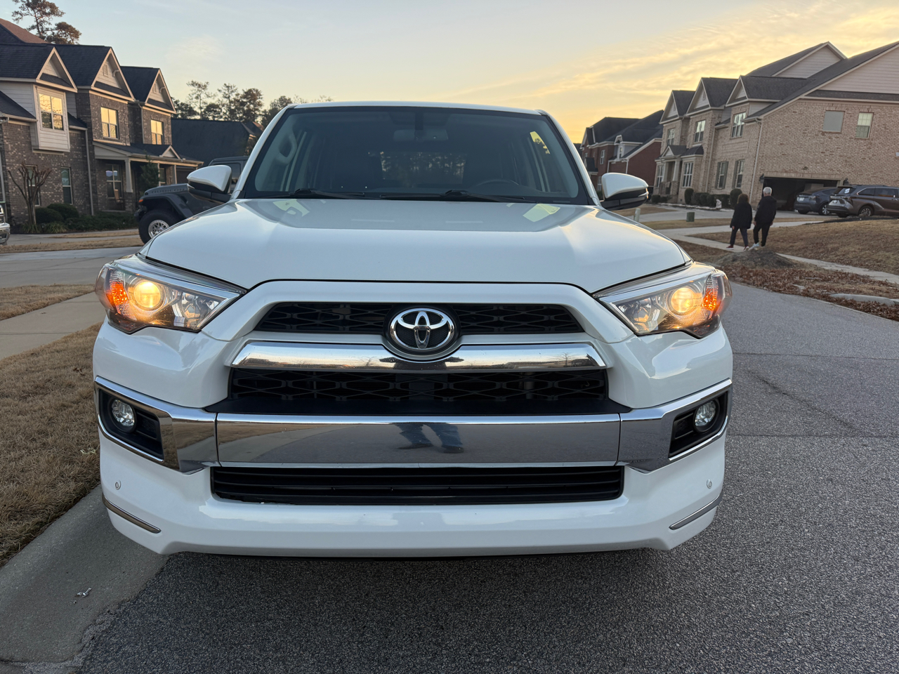 Toyota 4Runner SR5 2WD 2018