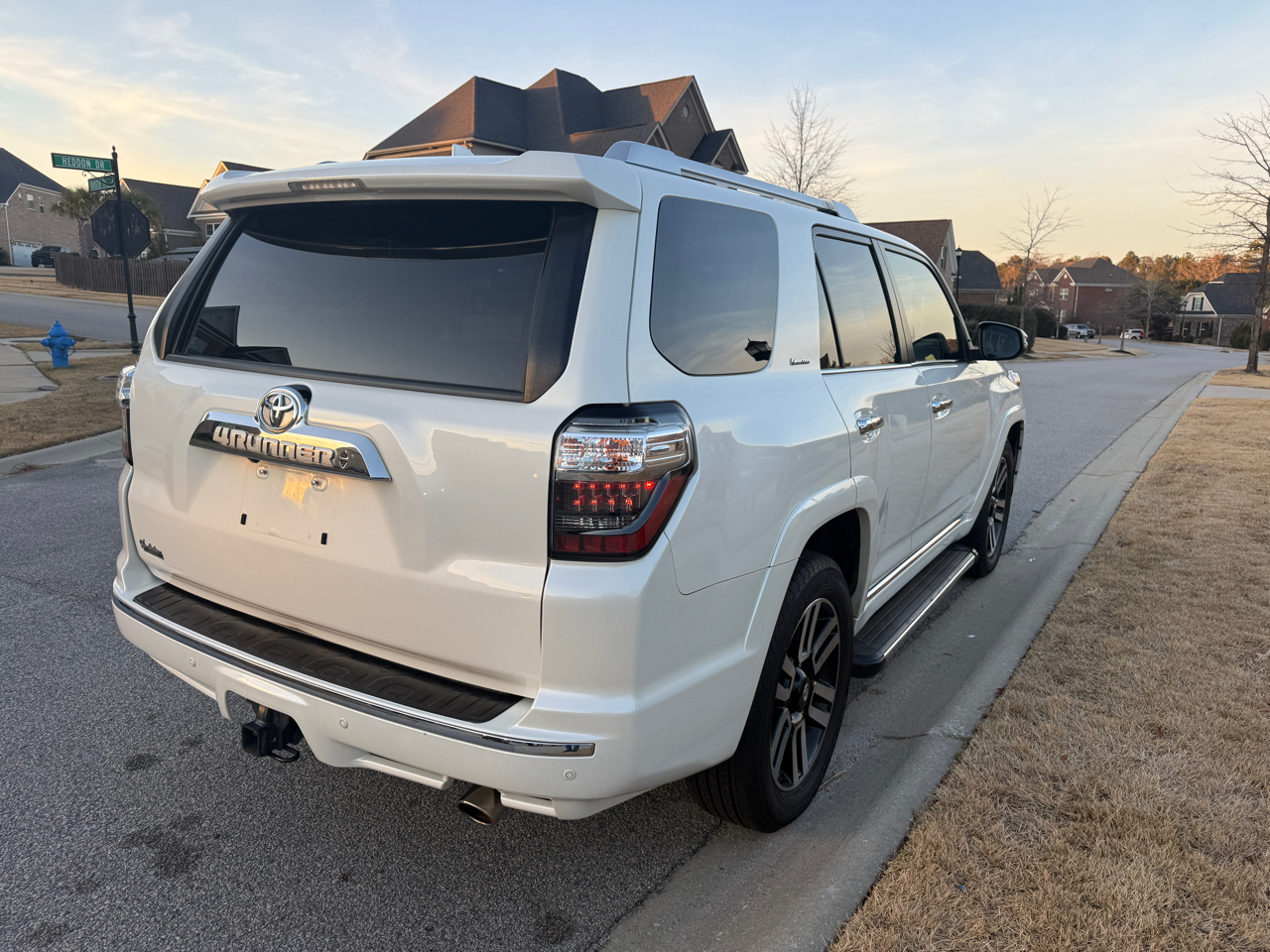 Toyota 4Runner SR5 2WD 2018