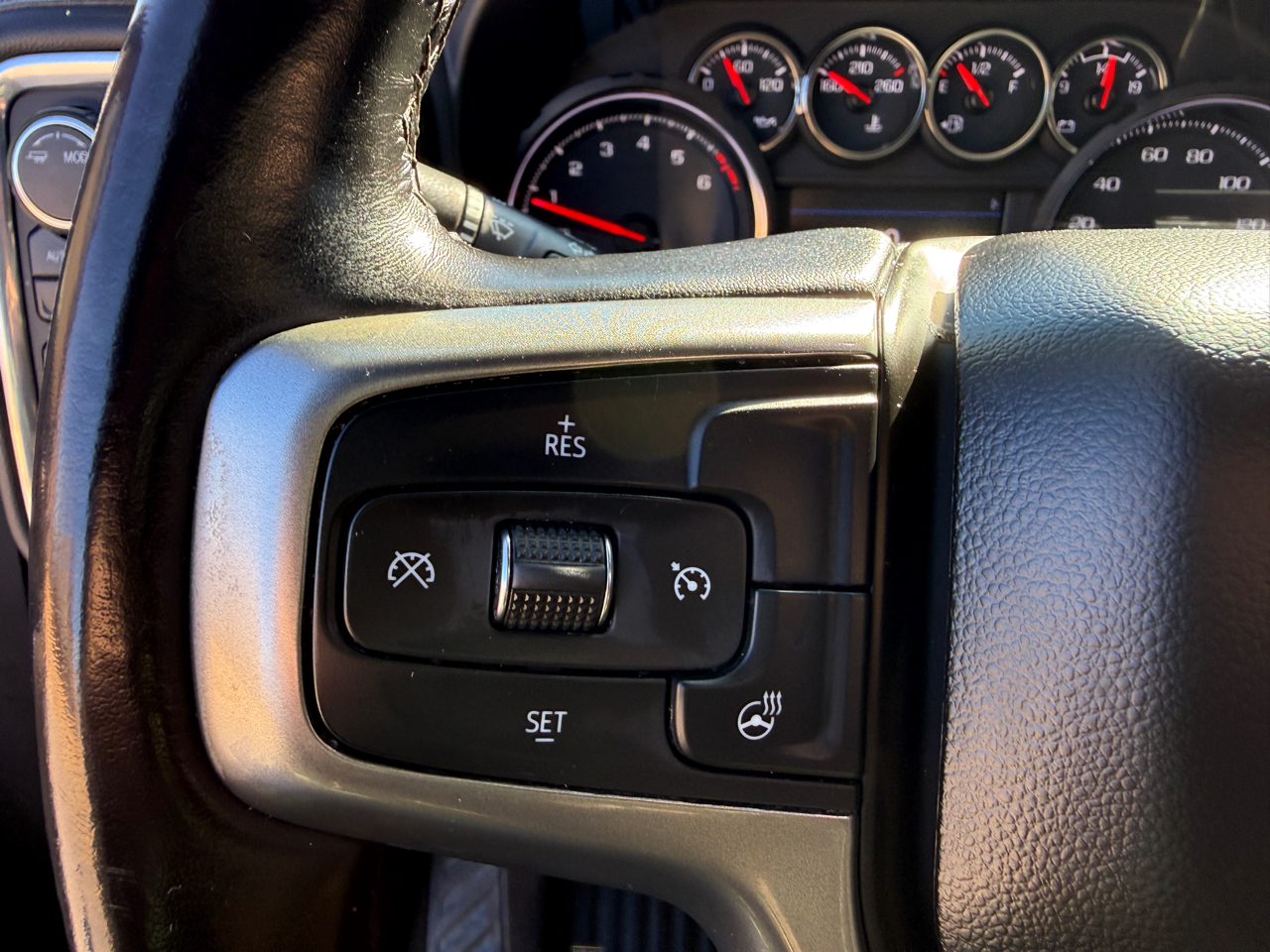 Chevrolet Silverado 1500 RST Crew Cab 4WD 2021