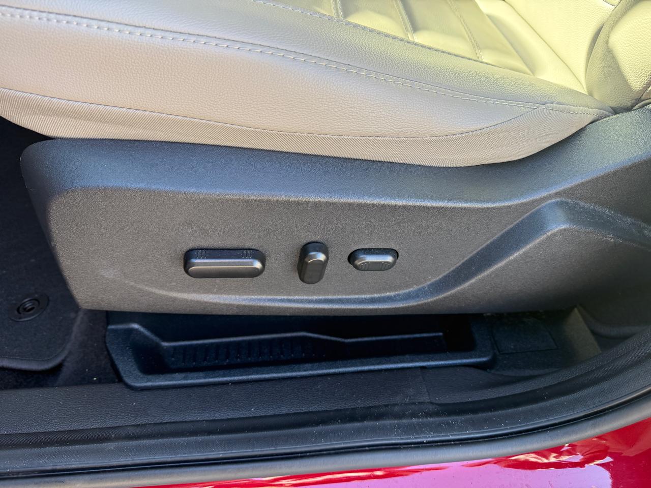 Ford Escape Titanium FWD 2017