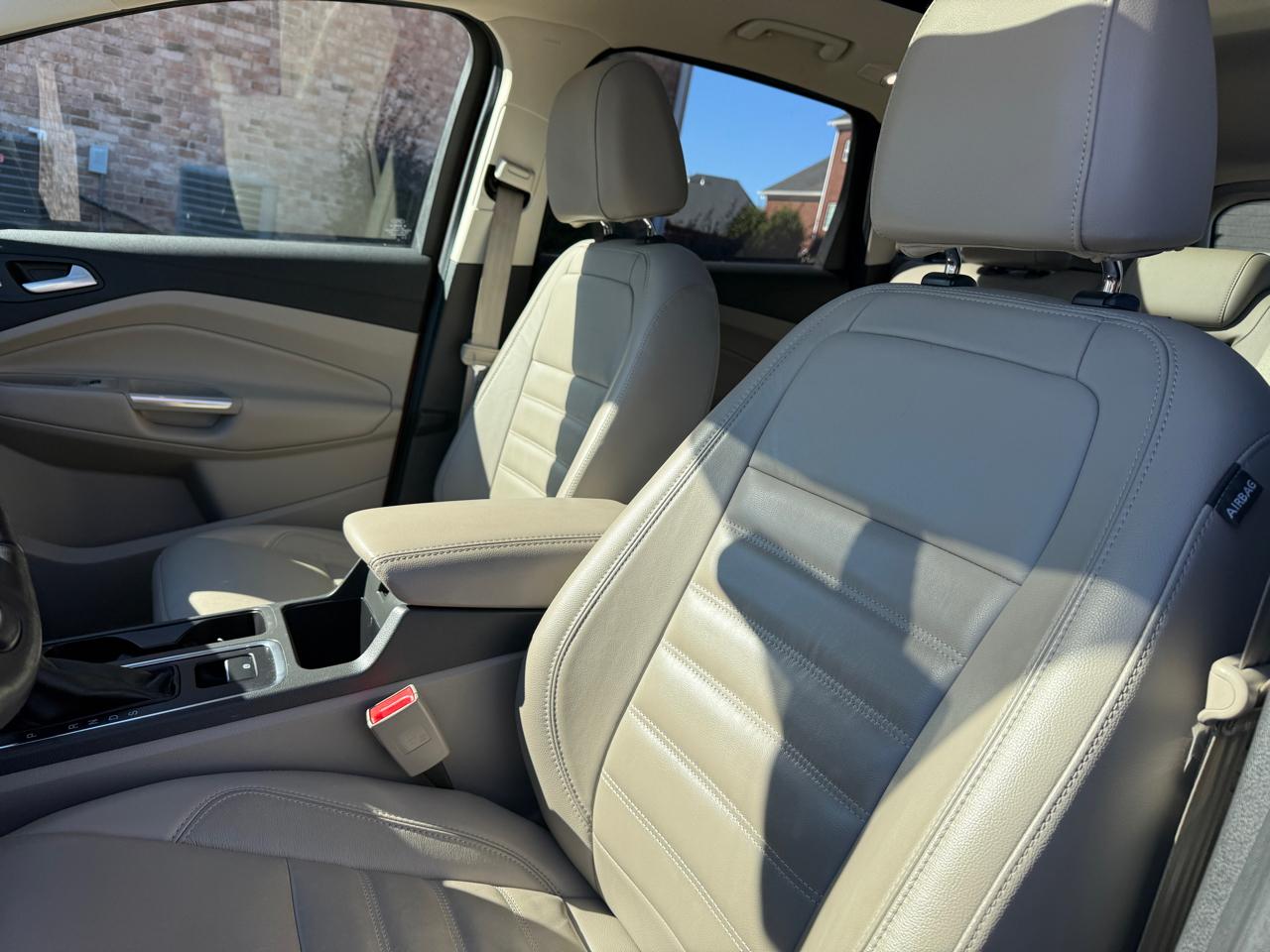 Ford Escape Titanium FWD 2017