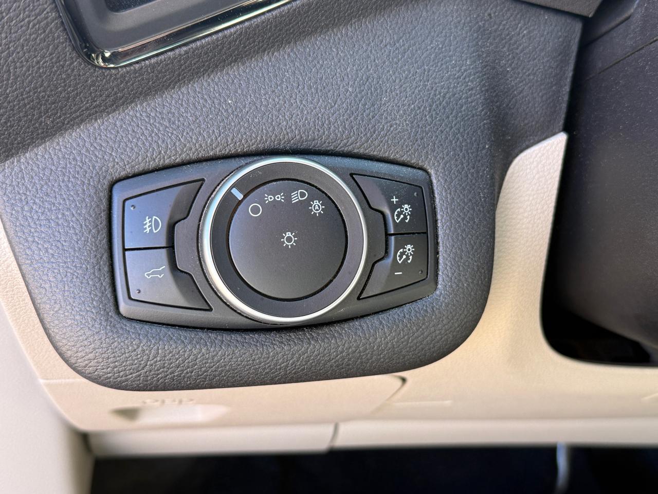 Ford Escape Titanium FWD 2017