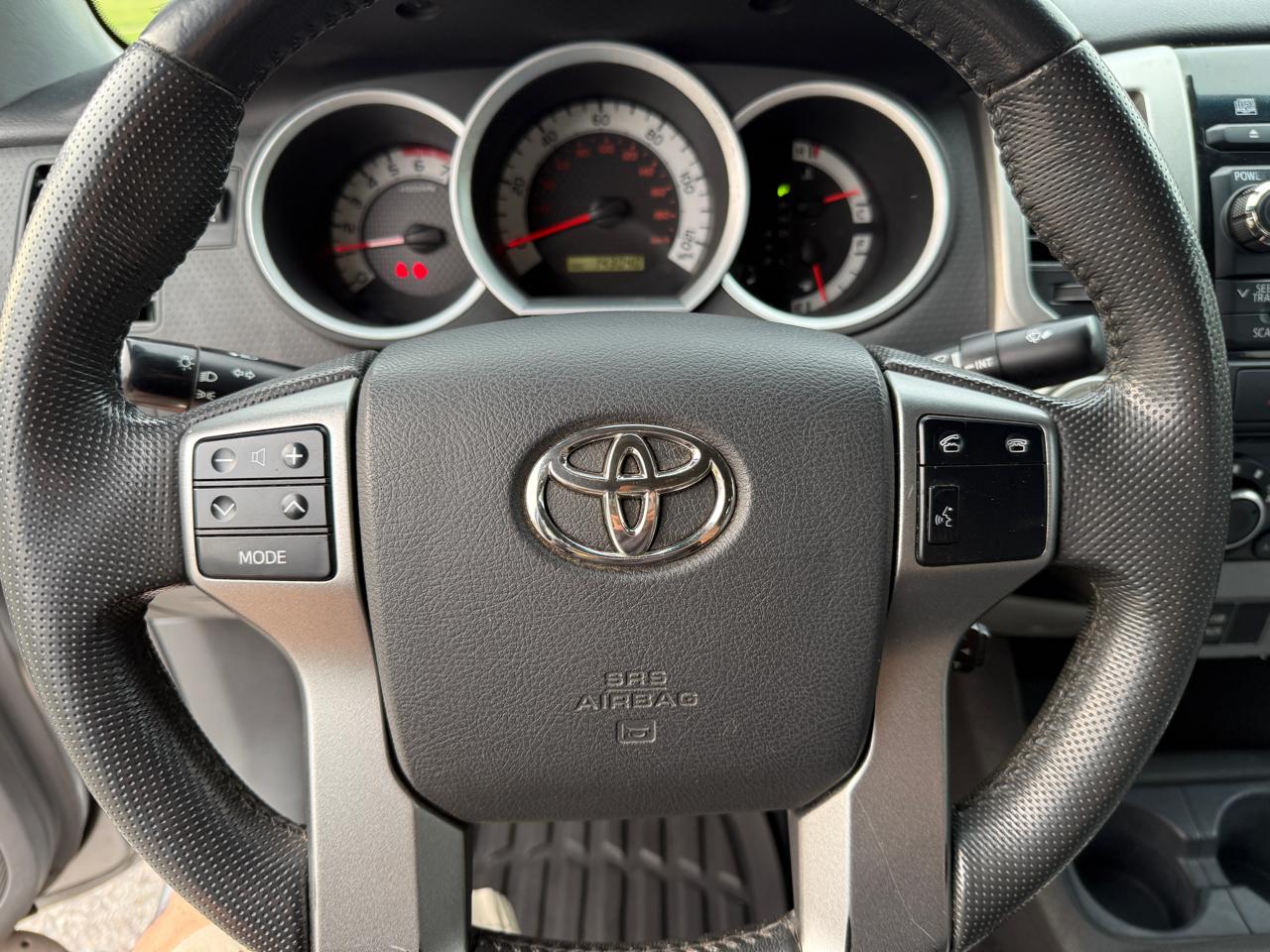 Toyota Tacoma Double Cab V6 4WD 2012