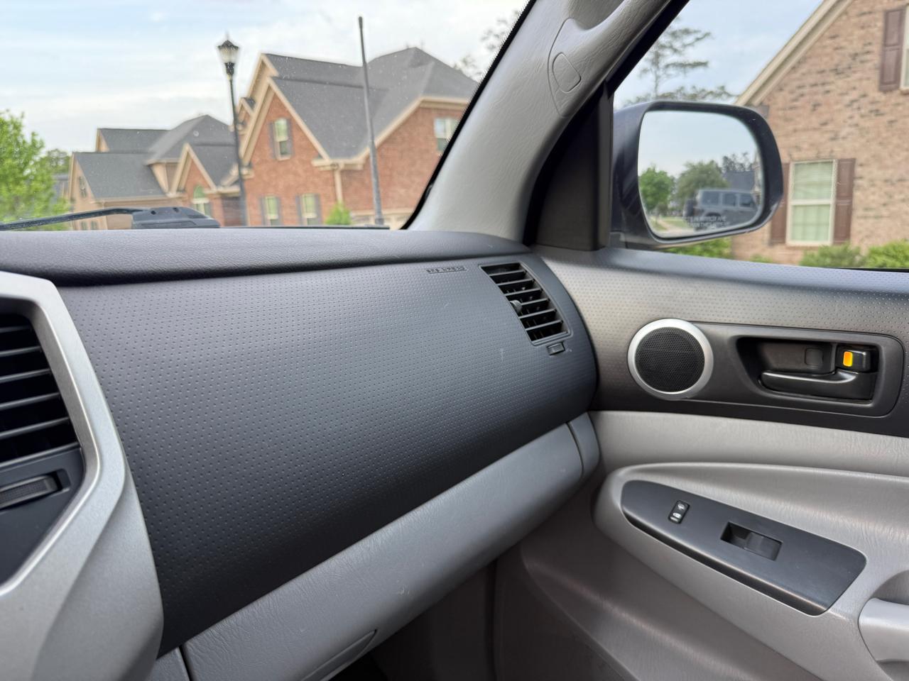 Toyota Tacoma Double Cab V6 4WD 2012