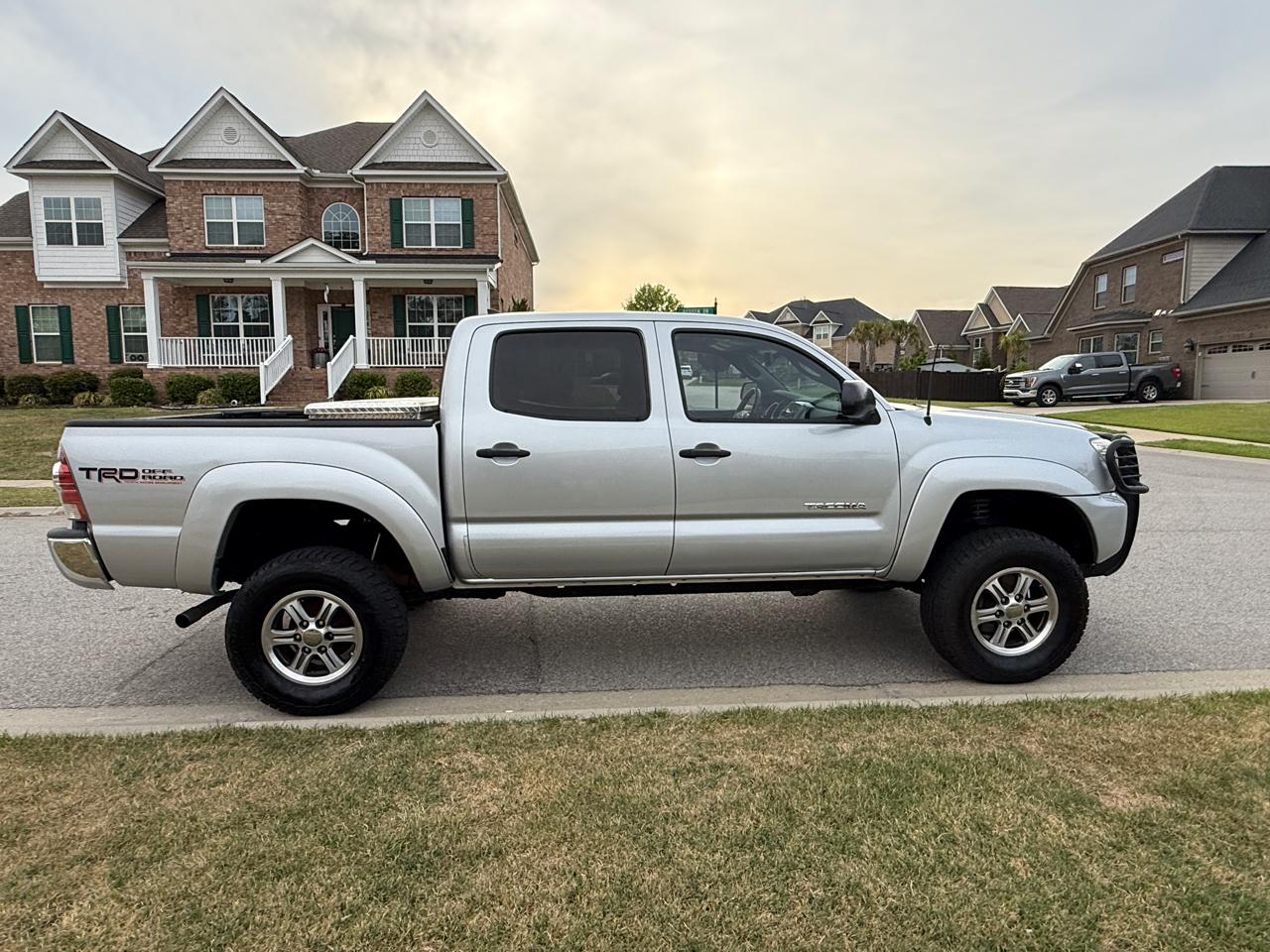 Toyota Tacoma Double Cab V6 4WD 2012