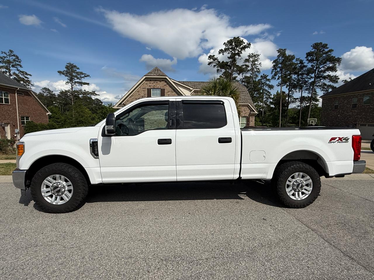 Ford F-250 SD XLT 2WD 2017
