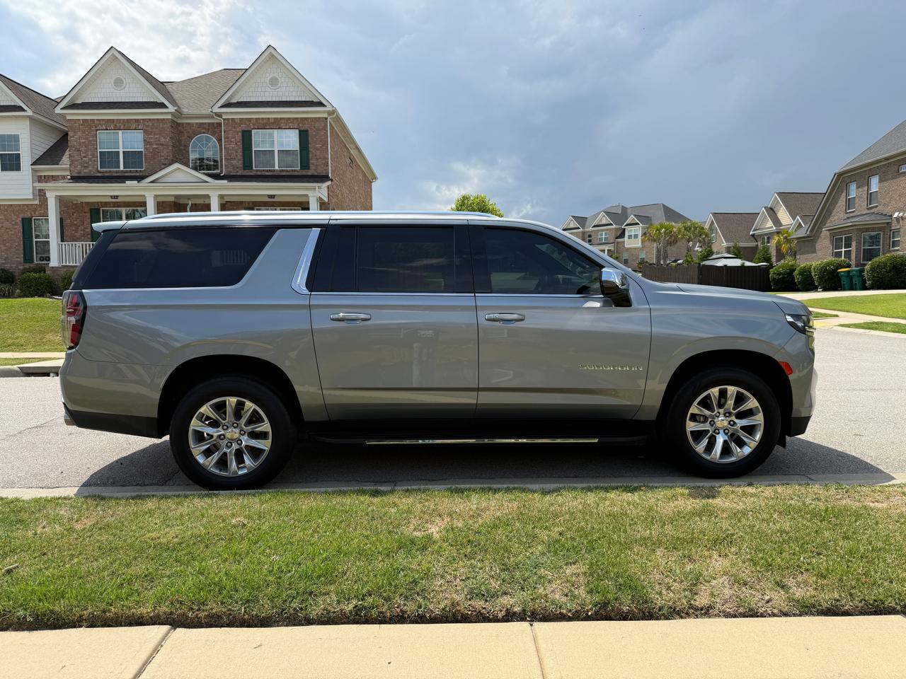 Chevrolet Suburban Premier 2023