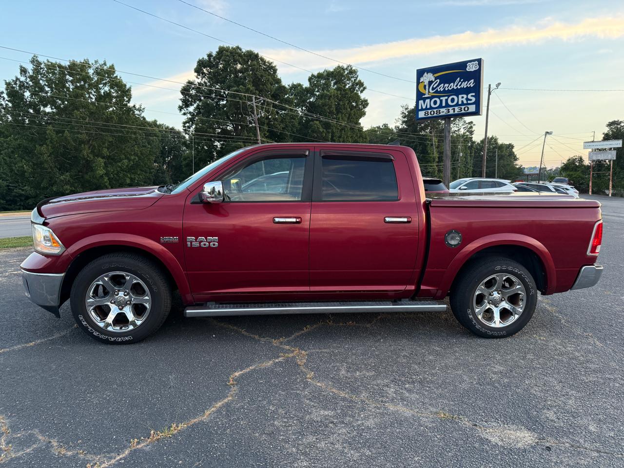 RAM 1500 Laramie Crew Cab SWB 2WD 2014