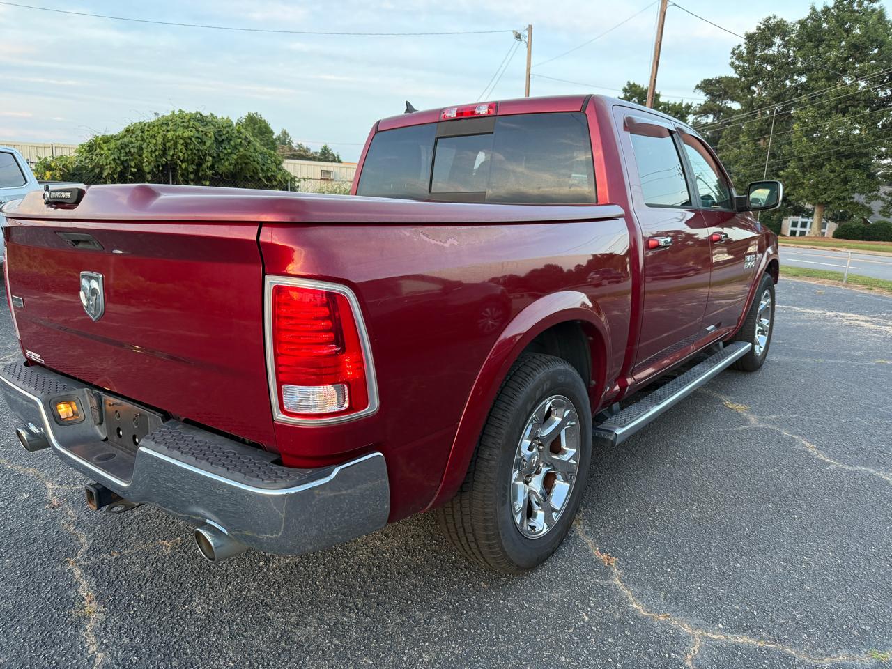 RAM 1500 Laramie Crew Cab SWB 2WD 2014