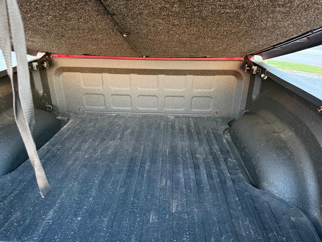 RAM 1500 Laramie Crew Cab SWB 2WD 2014