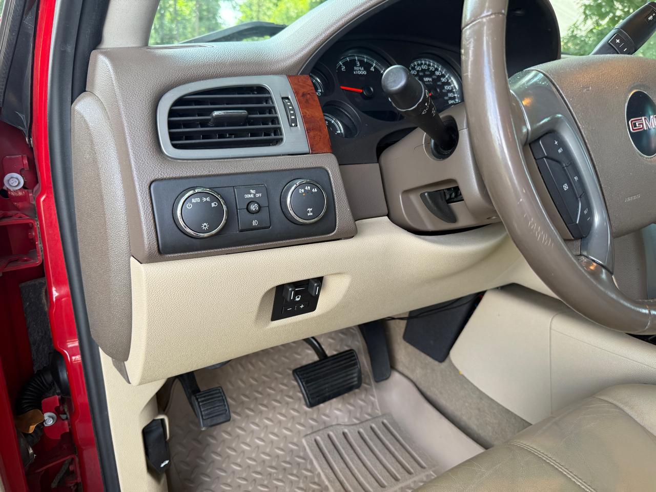 GMC Sierra 2500HD SLT Crew Cab 4WD 2011