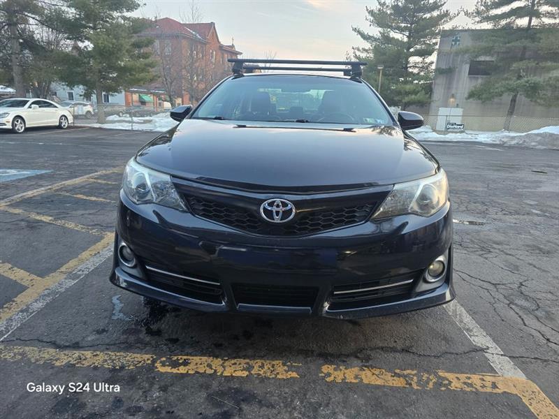 Toyota Camry  2014
