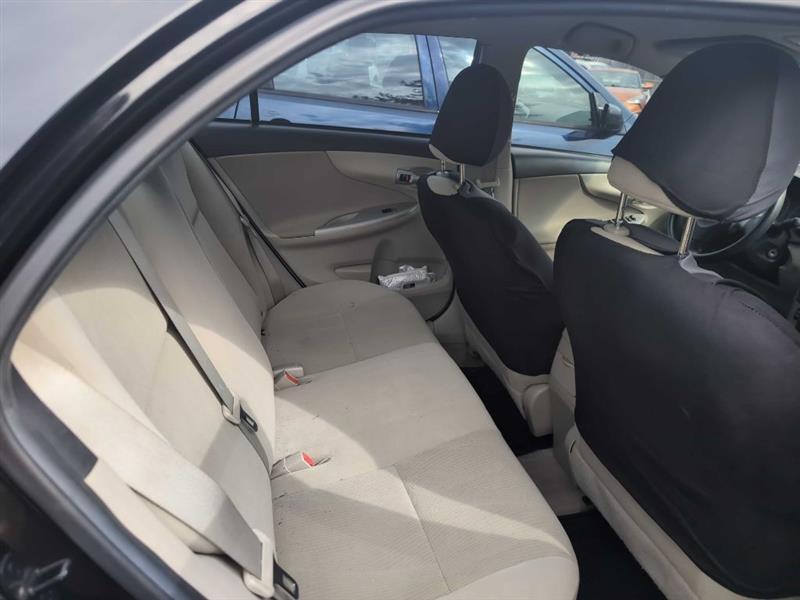 Toyota Corolla  2012