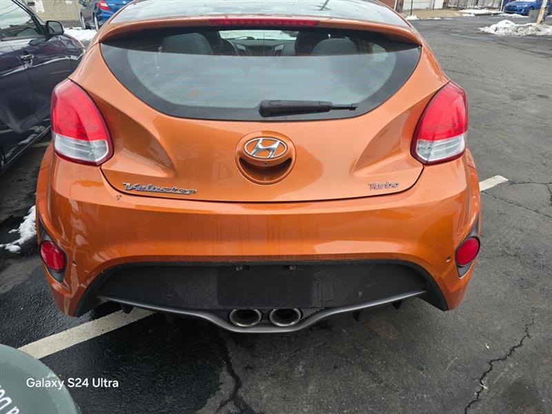 Hyundai Veloster  2016