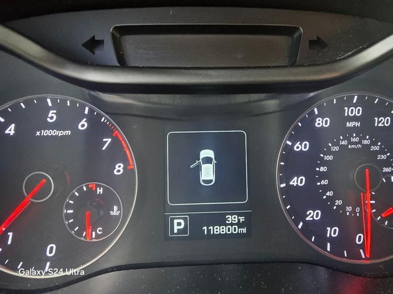 Hyundai Veloster  2016