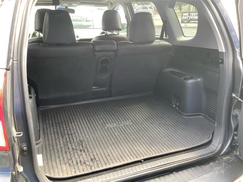Toyota RAV4  2012