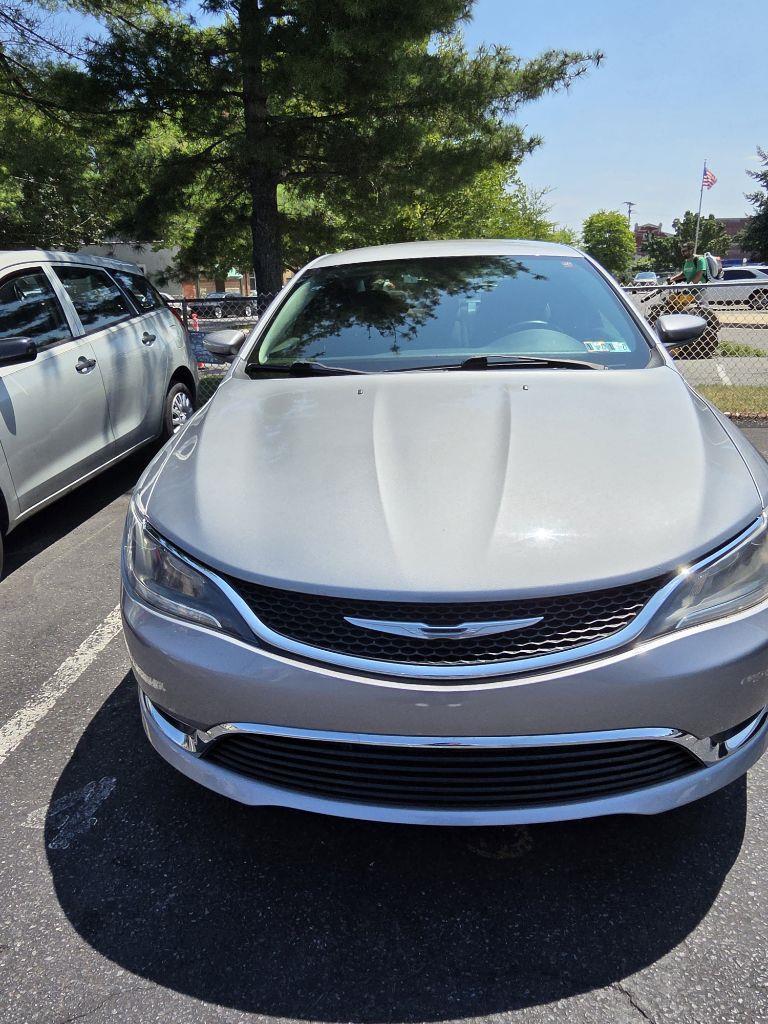 Chrysler 200  2015