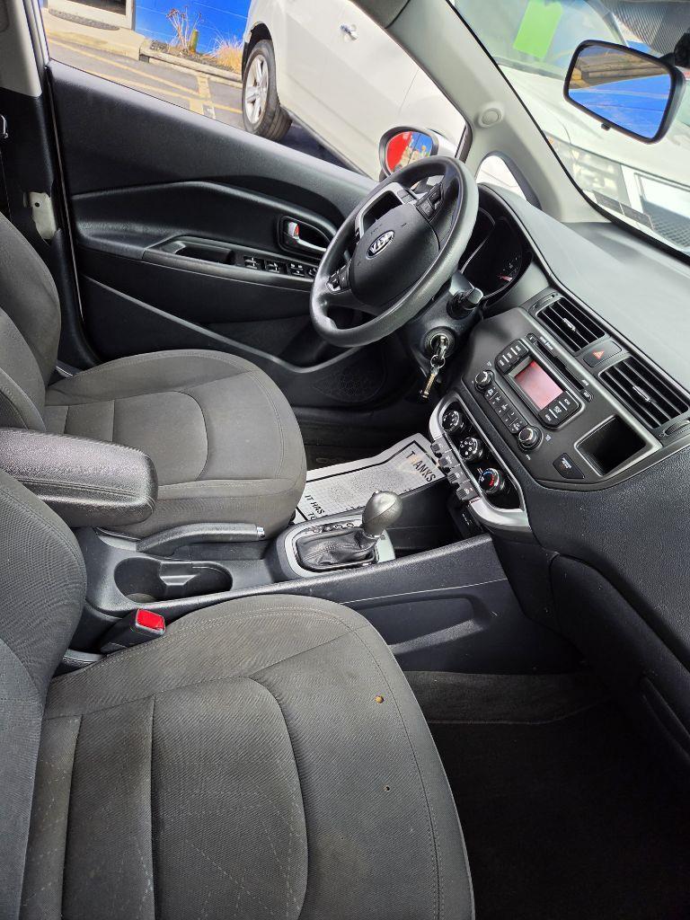 Kia Rio5  2013